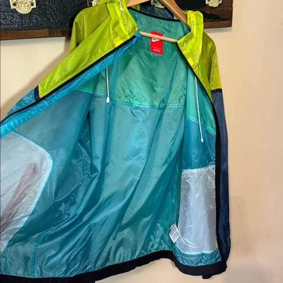 Nike Tech Hyperfuse Windrunner Colorblock Jacket Size Large - Picture 10 of 14
